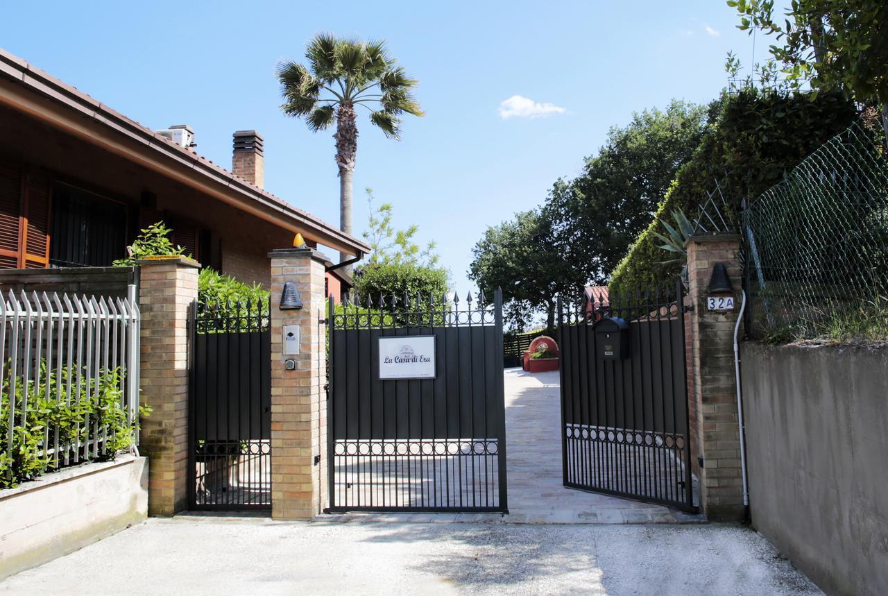 La Casa Di Era Bed & Breakfast *