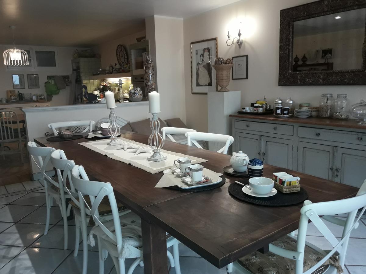 Alojamento de Acomodação e Pequeno-almoço La Casa Di Era